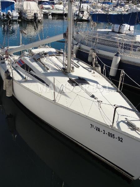 BENETEAU FIRST CLASS 8 CON CARRO - foto 1
