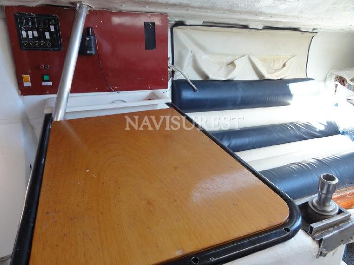 BENETEAU FIRST CLASS 8 CON CARRO - foto 6