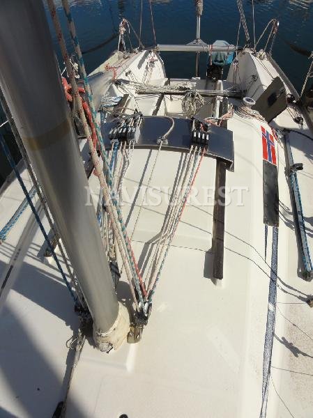 BENETEAU FIRST CLASS 8 CON CARRO - foto 14