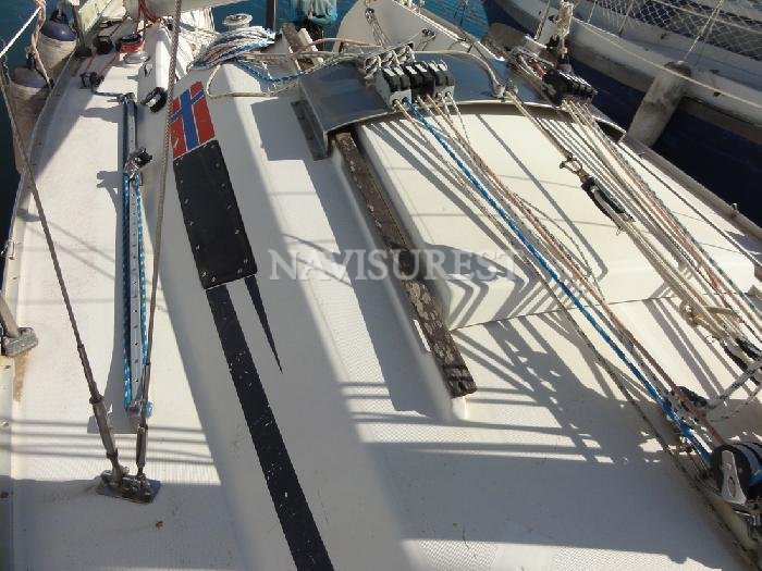 BENETEAU FIRST CLASS 8 CON CARRO - foto 16